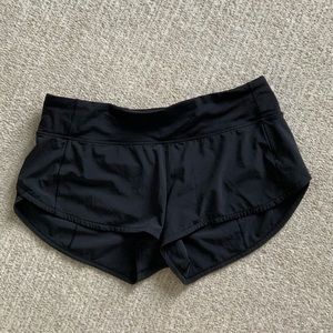 Lululemon Speed up shorts, size 6